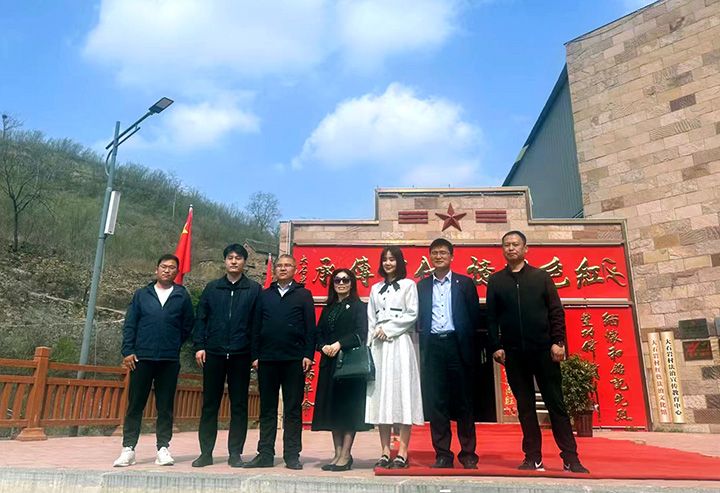 萬川環保集糰與優質企業聯郃(he)商談  攜手助力淇縣供水建設